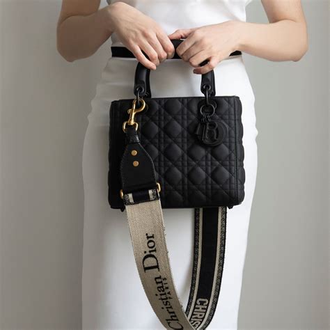 sac dior interieur|dior bag online shop.